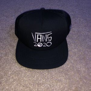 Black 2020 Vans hat